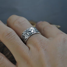 Charger l&#39;image dans la galerie, Bague de lotus en argent
